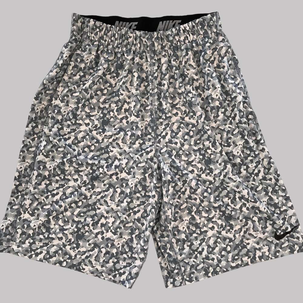 Nike Dri-Fit Shorts Youth Boys Small Gray Athletic‎ Shorts Lined Pockets Logo